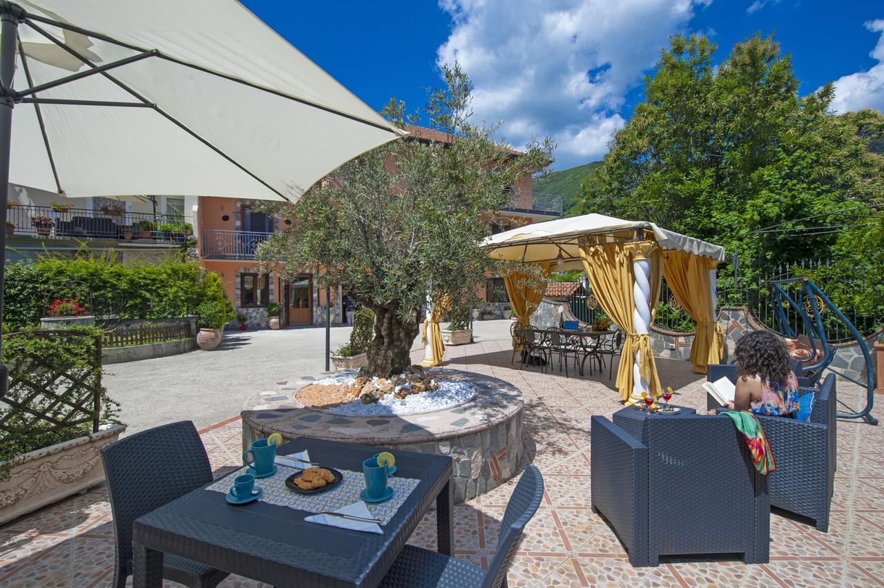 B&B Il Girasole Аджерола Экстерьер фото