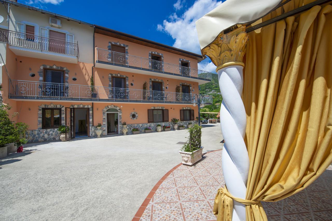 B&B Il Girasole Аджерола Экстерьер фото