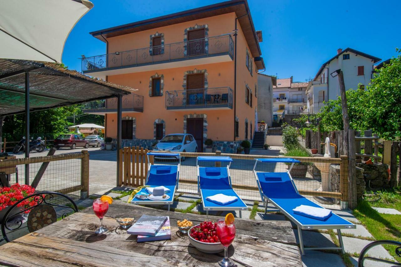 B&B Il Girasole Аджерола Экстерьер фото